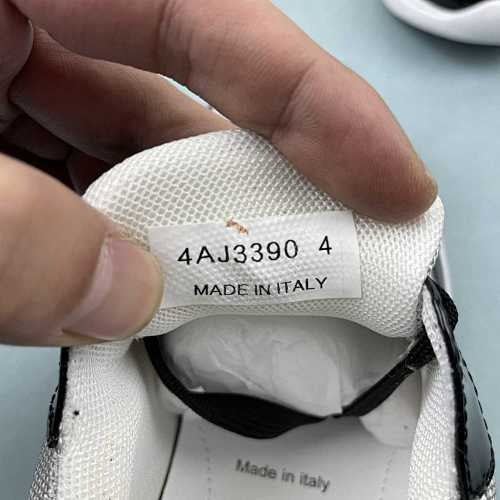 PRADA CUP BLACK WHITE