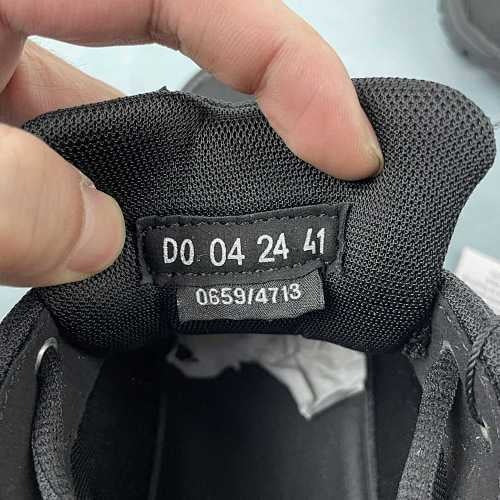 DIOR B30 TRIPLE BLACK