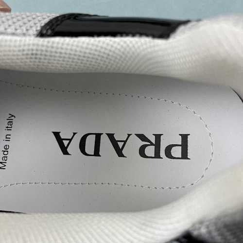 PRADA CUP BLACK WHITE