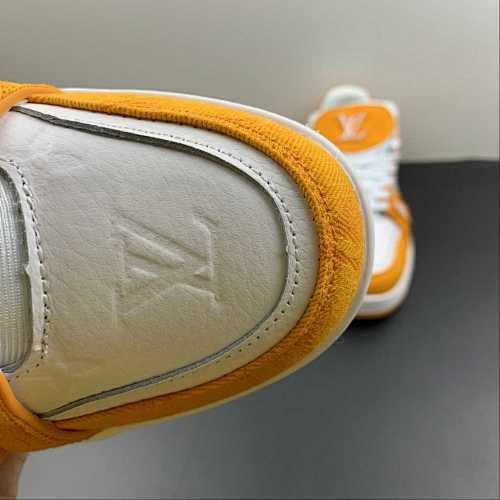 LV TRAINER ORANGE
