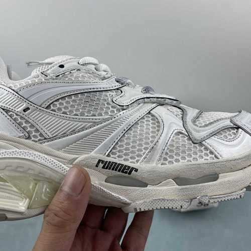 BALENCIAGA RUNNER WHITE