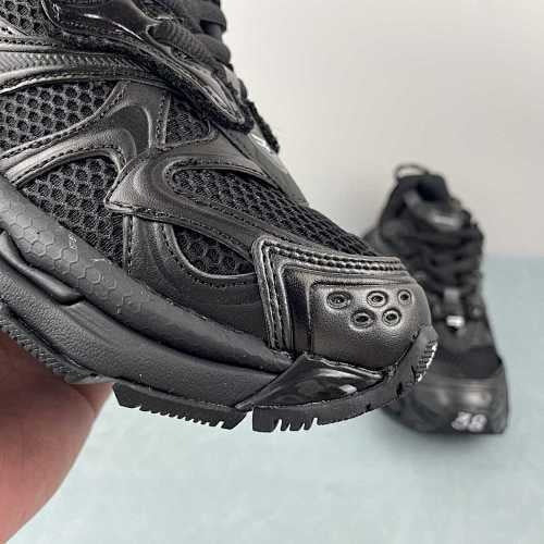 BALENCIAGA RUNNER BLACK