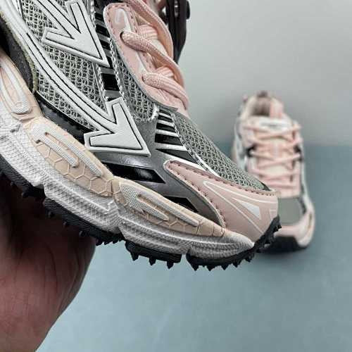 OFF-WHITE BE RIGHT BACK PINK