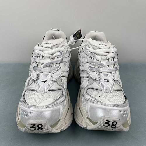 BALENCIAGA RUNNER WHITE