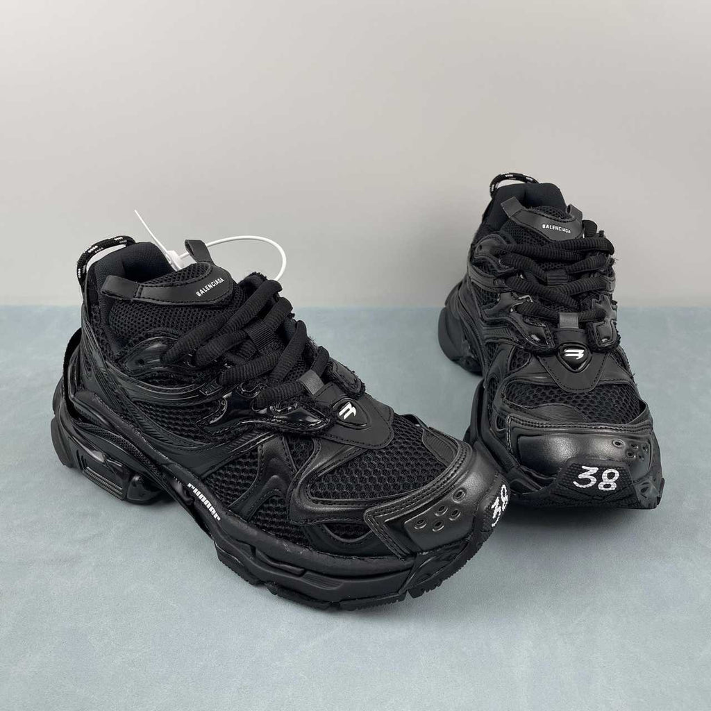 BALENCIAGA RUNNER BLACK