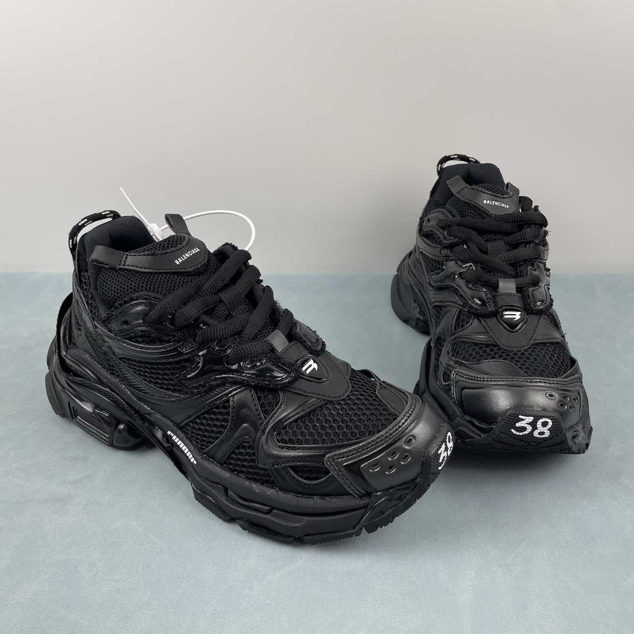 BALENCIAGA RUNNER BLACK