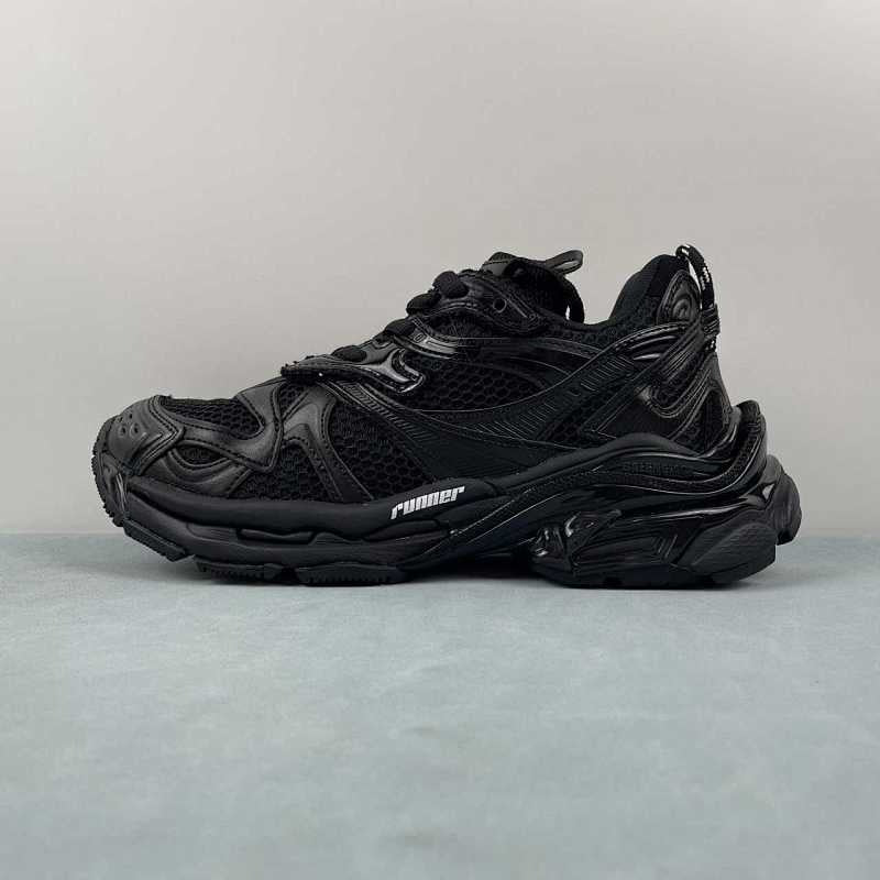 BALENCIAGA RUNNER BLACK