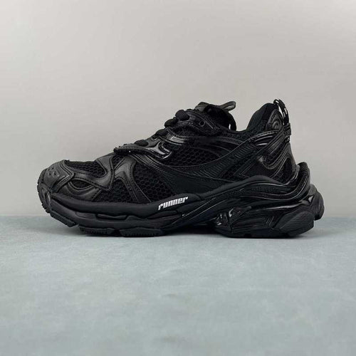 BALENCIAGA RUNNER BLACK