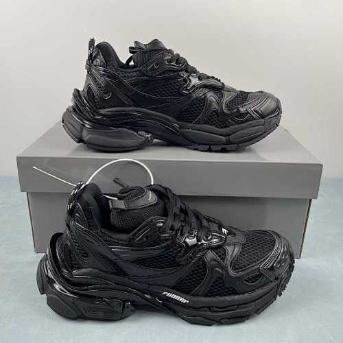 BALENCIAGA RUNNER BLACK